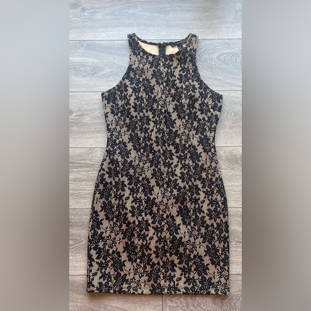Lace Pencil Dress Size Medium